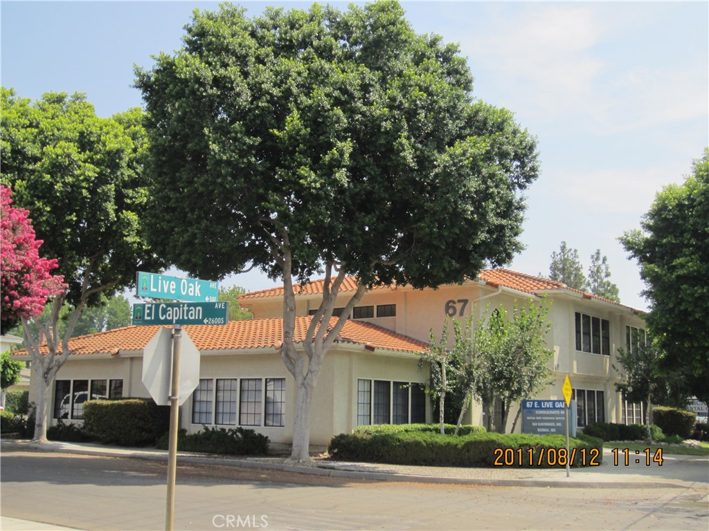 Beautiful and Newer office space for small business in prime Arcadia , Corner on first floor. This property is in walking distance to Market, Subway store,
Jack in Box, UPS and USPS. Tenants pay own Electric and internet only.