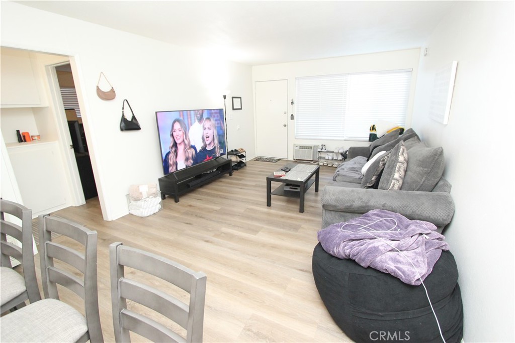227 N Vallejo Way