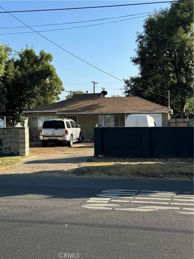 Spacious Lot with Development Opportunity – Ideal for Investors or Owner-Occupants
This property sits on a generous 8,971 sq ft lot and features two separate structures offering significant potential for improvement and value appreciation. The front building includes a 3-bedroom, 2-bathroom unit, while the rear structure consists of two 1-bedroom, 1-bathroom units—providing flexible living or rental options.
With value-add potential, new ownership could renovate, select new tenants, or explore additional income opportunities. There is the possibility to legalize existing non-conforming spaces and/or add ADUs.*
Key Features:
Zoned as a Duplex, currently used as three units
Ideal for investors seeking rental income or redevelopment
Excellent potential for adding detached ADUs or converting existing space*
Sold as-is, where-is
Recent California legislation, such as SB 1211, may allow up to eight detached ADUs on multifamily lots—offering exciting possibilities for expansion. While lot size contributes to development feasibility, in Los Angeles, the number of permitted ADUs is not solely based on square footage.
Whether for multigenerational living, guest accommodations, or additional rental income, the options are numerous.*
*Buyer to perform their own due diligence. All information provided is deemed reliable but not guaranteed and is for reference purposes only.