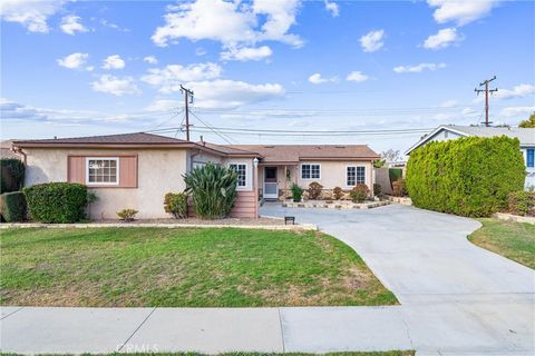 A home in La Mirada