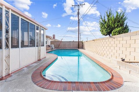 A home in La Mirada