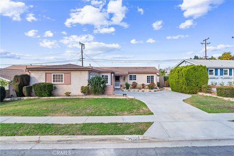 A home in La Mirada