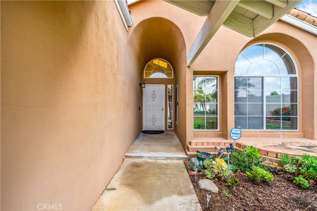 39760 Ridgedale Drive