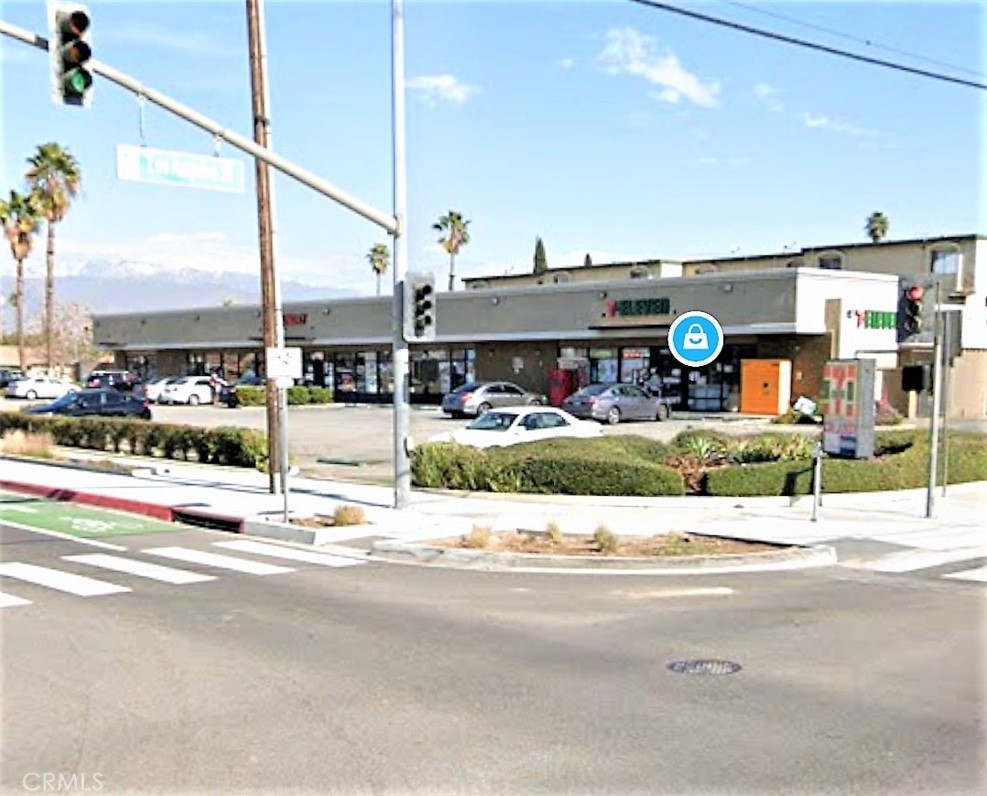 This 1,400 sq ft retail/service/dental space, located in a high-traffic Baldwin Park strip center next to 7-Eleven, a coin laundry, and a tax preparation store, offers exceptional visibility and accessibility. Perfect for businesses seeking a prime location with ample parking and consistent foot traffic, this versatile space is ready for customization and ideal for retail stores, service-oriented businesses, or dental offices. Current use is a party supply store. Contact us today to schedule a viewing and secure this valuable opportunity.