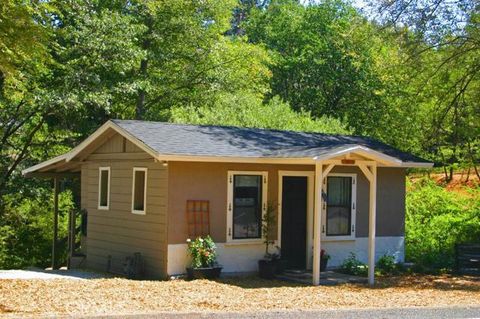 A home in Crestline