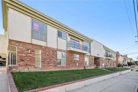 A home in Inglewood