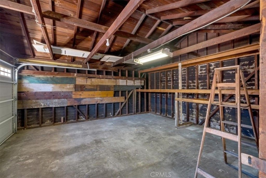 listing image 130722807629121467132