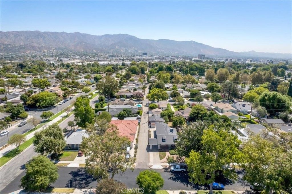 listing image 130724319997520787821