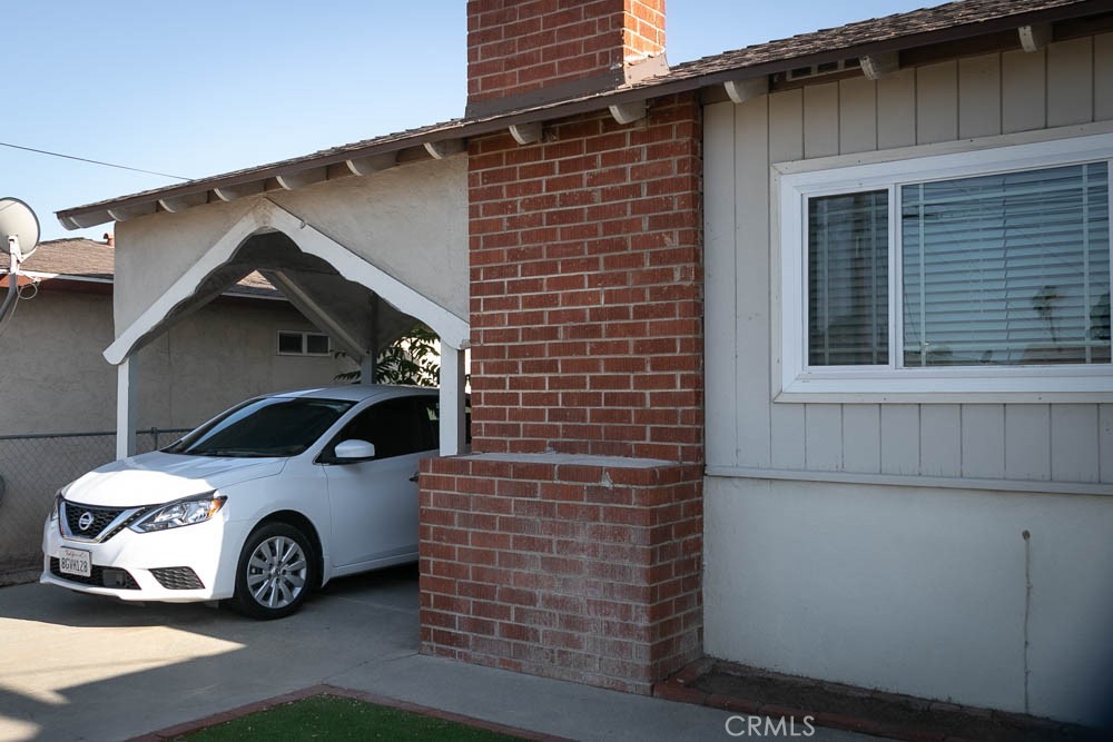 Photo 5 of 41 of 1420 Pleasant View Avenue house