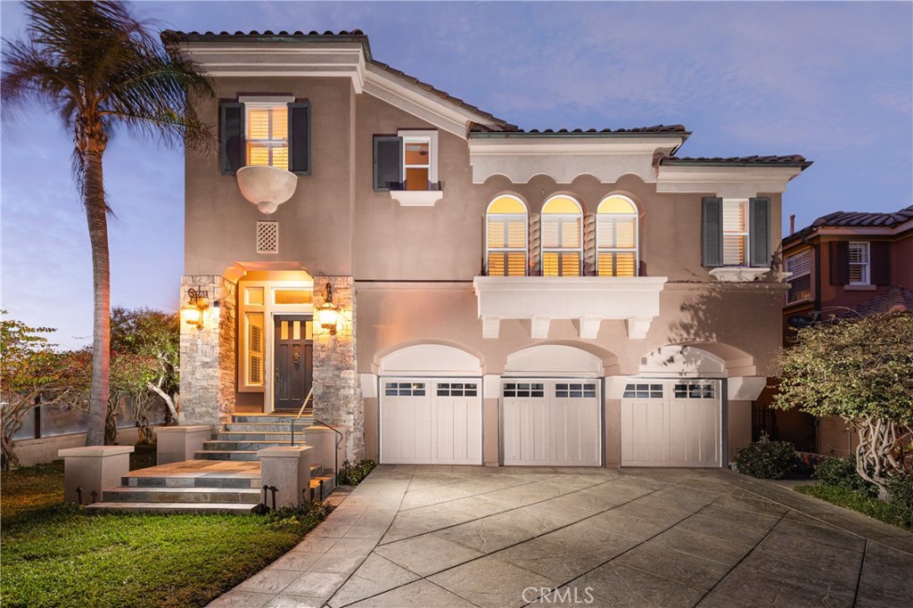 5561 Ocean Terrace Drive