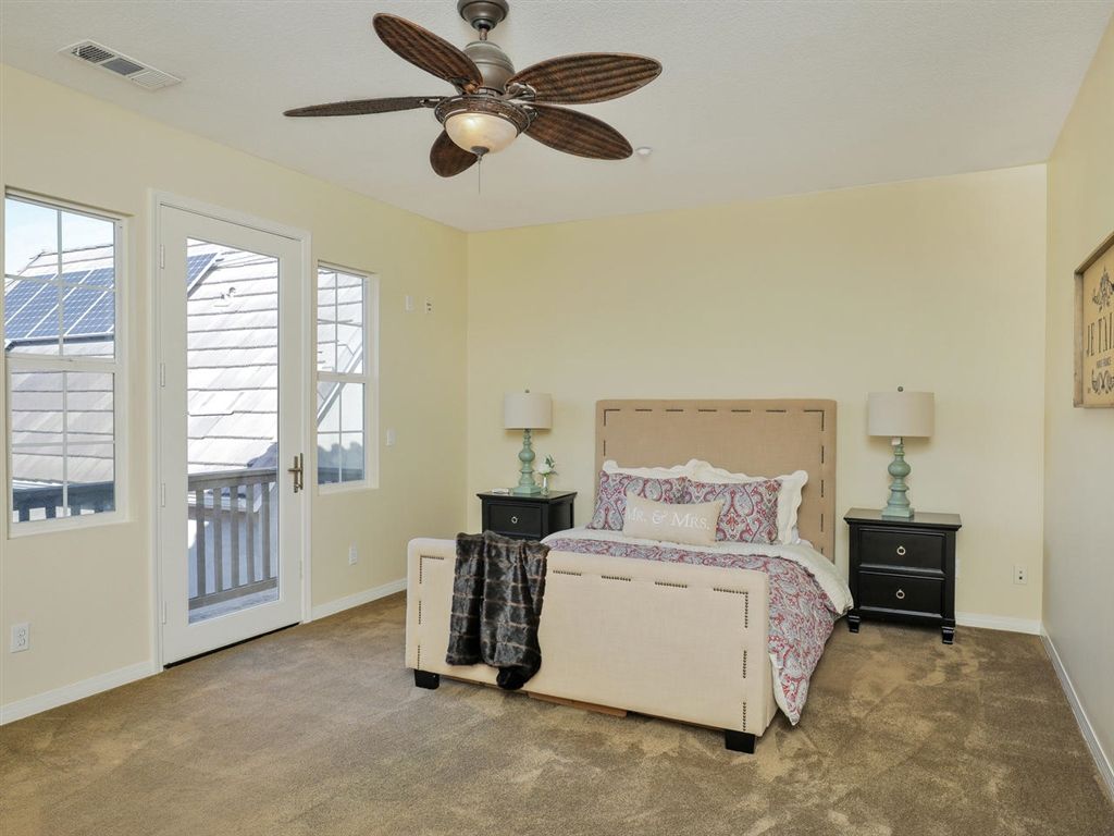 listing image 130722312717430740854
