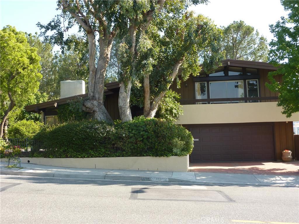 listing image 130726390356484786876