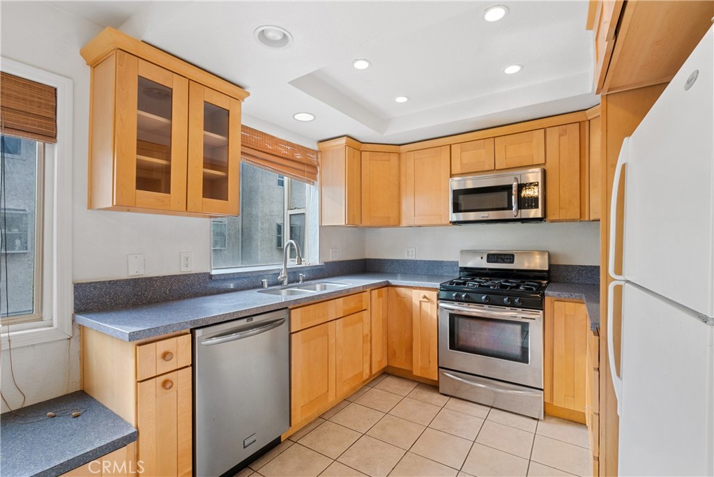 Photo 8 of 31 of 27654 Ironstone Drive 2 townhome