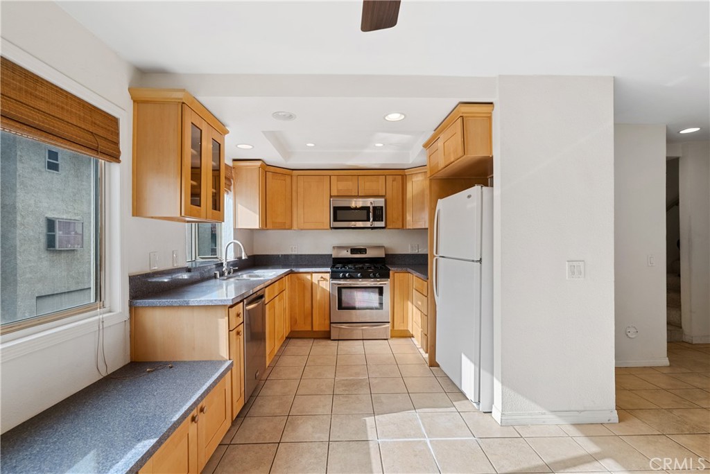 Photo 7 of 31 of 27654 Ironstone Drive 2 townhome
