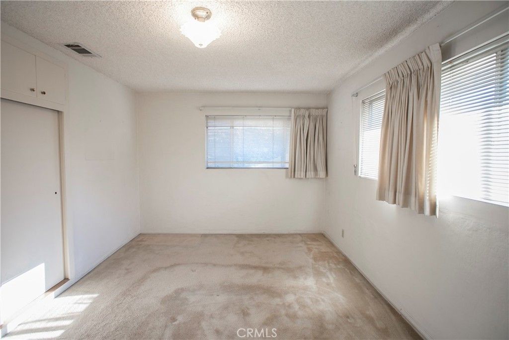 listing image 130728192399582712352