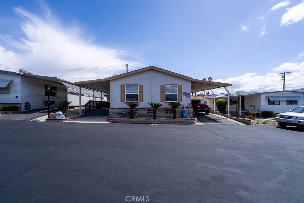 Welcome to 2200 W Wilson St, Space 122 – a beautifully maintained manufactured home in the sought-after 55+ community of Banning Estates.
This charming 3-bedroom, 2-bath home offers a spacious and functional layout with an abundance of natural light throughout. The open living and dining area is perfect for entertaining, while the kitchen features plenty of cabinet space and a cozy breakfast nook.
Enjoy peaceful mornings on your private covered patio or take advantage of the community amenities, including a clubhouse, pool, spa, and social activities designed for active seniors.
Additional highlights include an in-unit laundry area, covered parking, storage shed, and a low-maintenance yard.
Conveniently located near shopping, dining, and freeway access, this home offers comfort, convenience, and community—all in one.