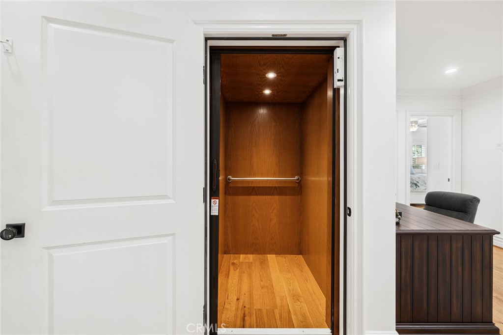 Balboa Peninsula Point (BLPP) - Residential