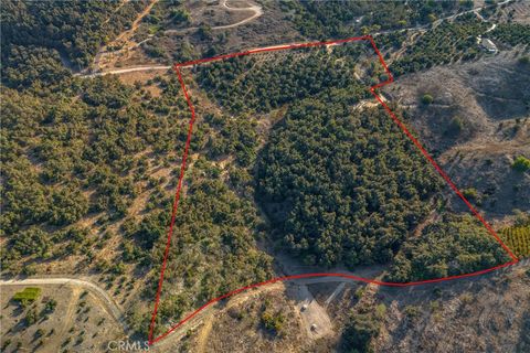 Photo of 0 Gopher Canyon Road, Vista, CA 92084 (MLS # CV25011412) Photo of 0 Gopher Canyon Road, Vista, CA 92084 (MLS # CV25011412)