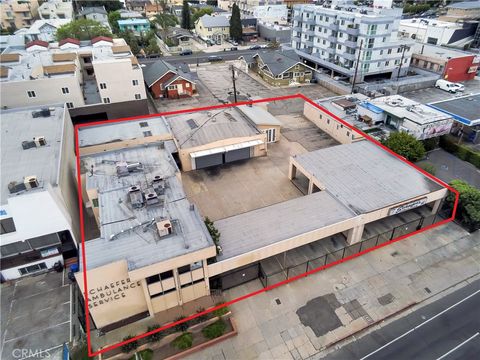 Photo of 4631 Beverly Boulevard, Los Angeles, CA 90004 (MLS # SR25015280)