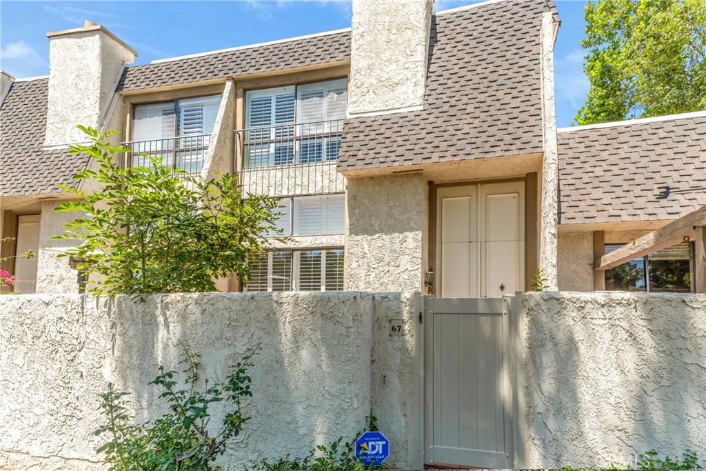View Woodland Hills, CA 91367 townhome