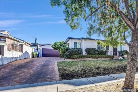 A home in North Hollywood