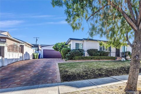 A home in North Hollywood