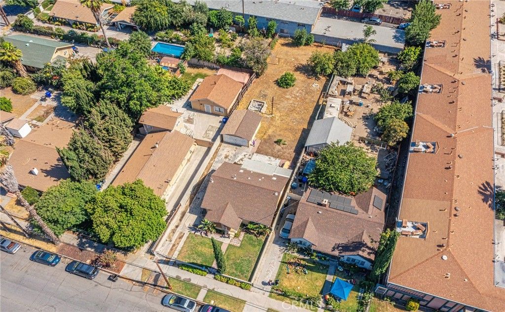 listing image 130722531913890956848
