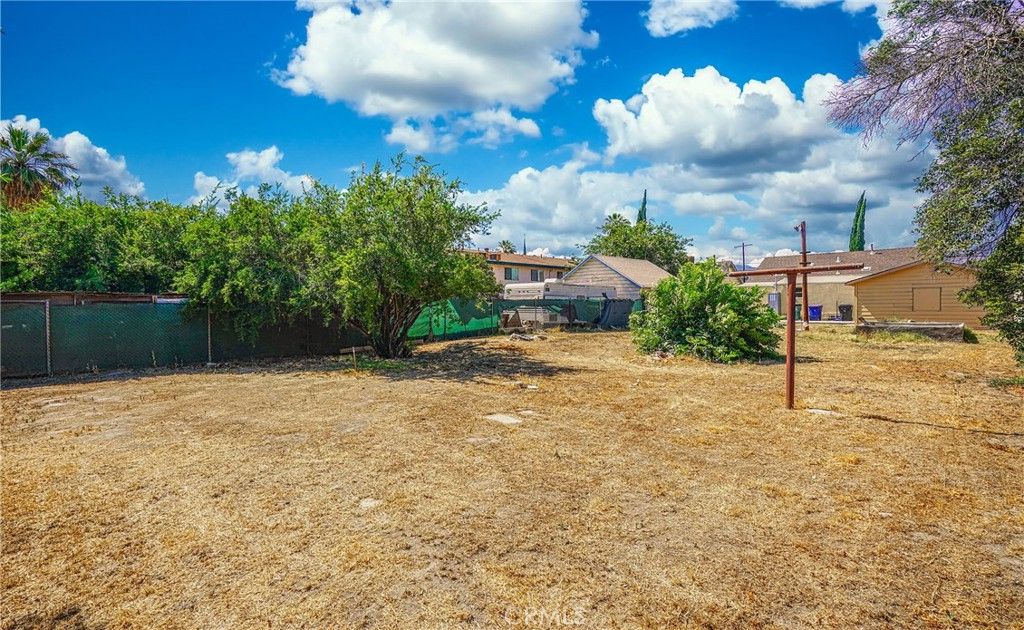listing image 130724717107079071167