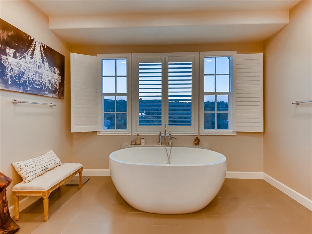 La Costa - Residential