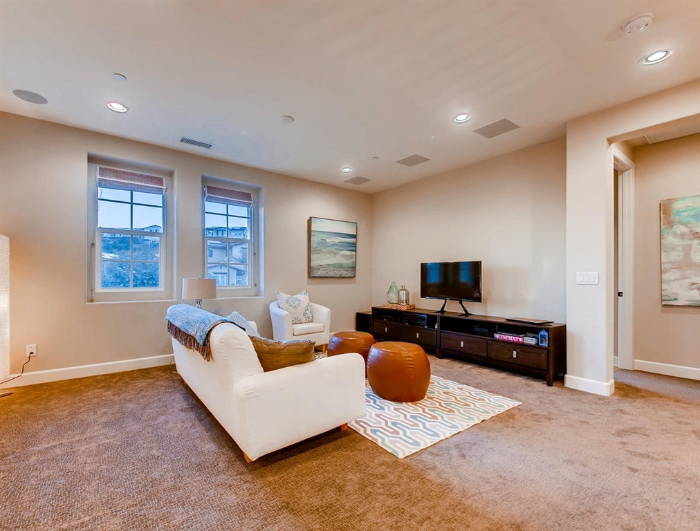 La Costa - Residential