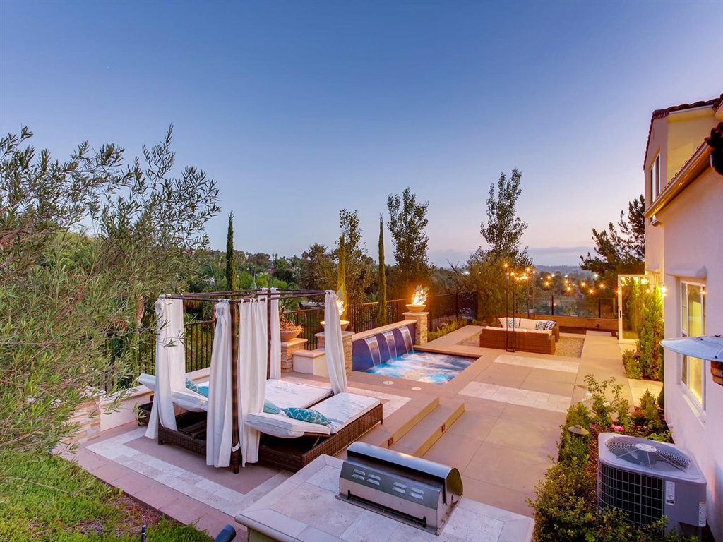 La Costa - Residential