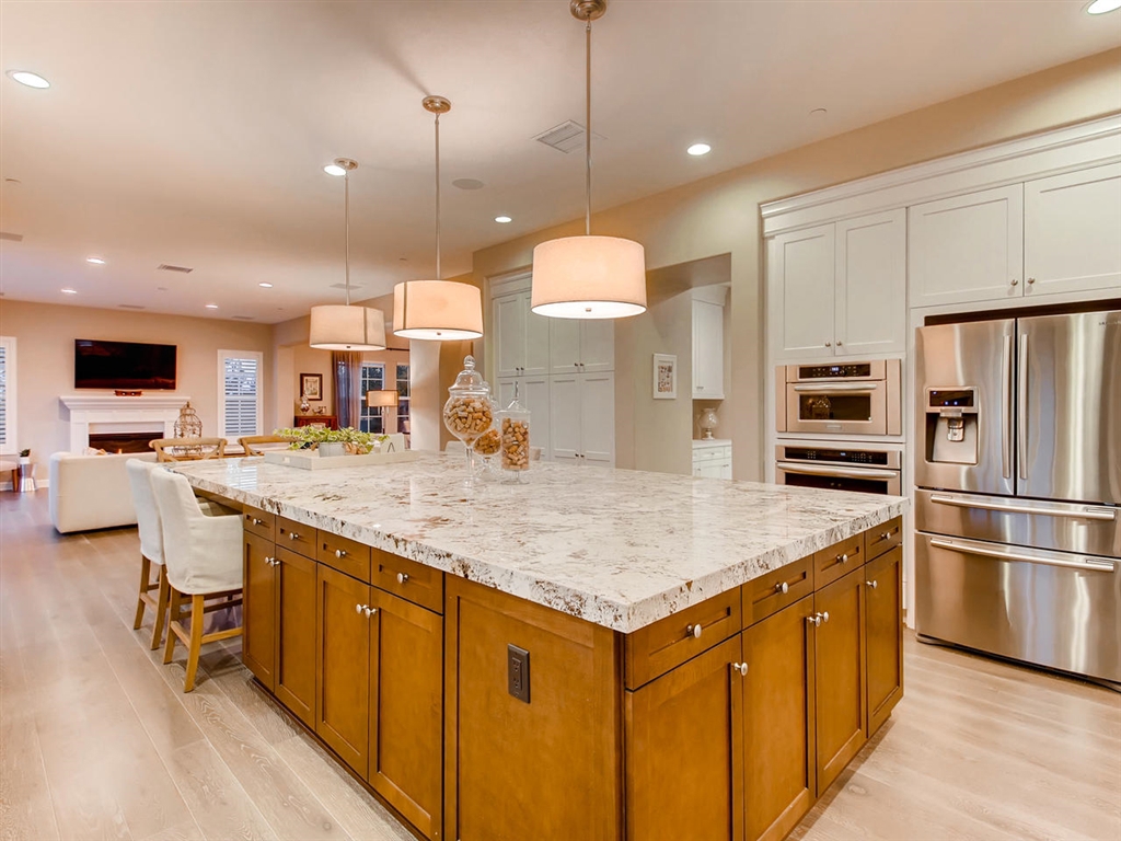 La Costa - Residential