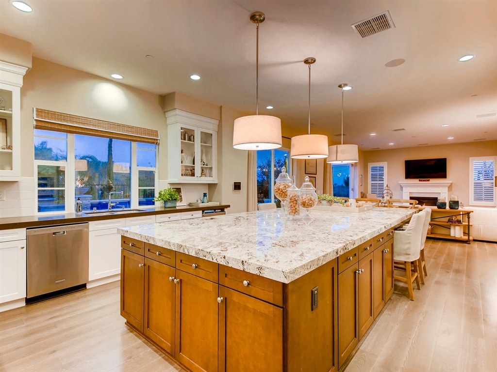 La Costa - Residential