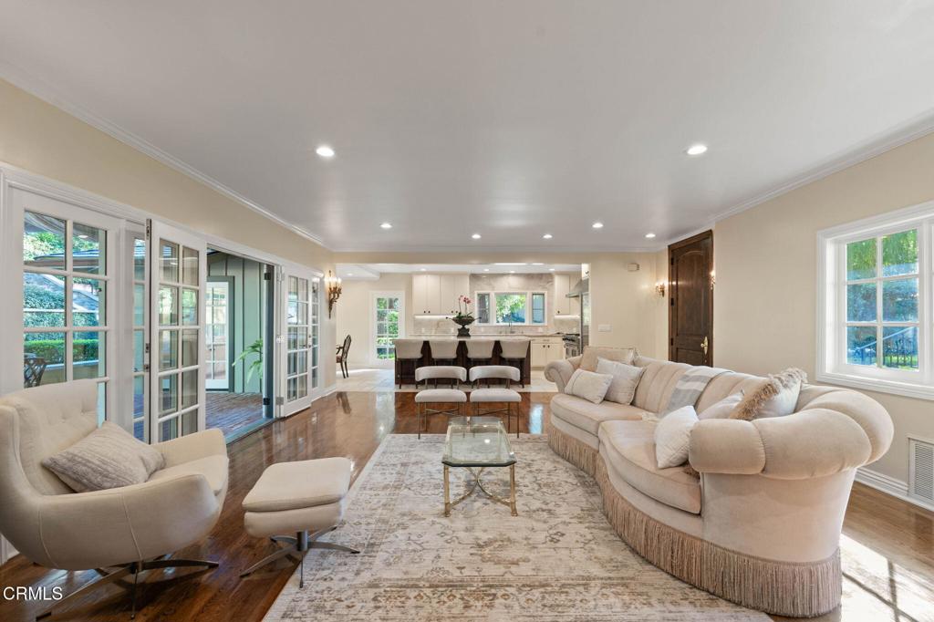 Properties 4 1010 Stoneridge Drive