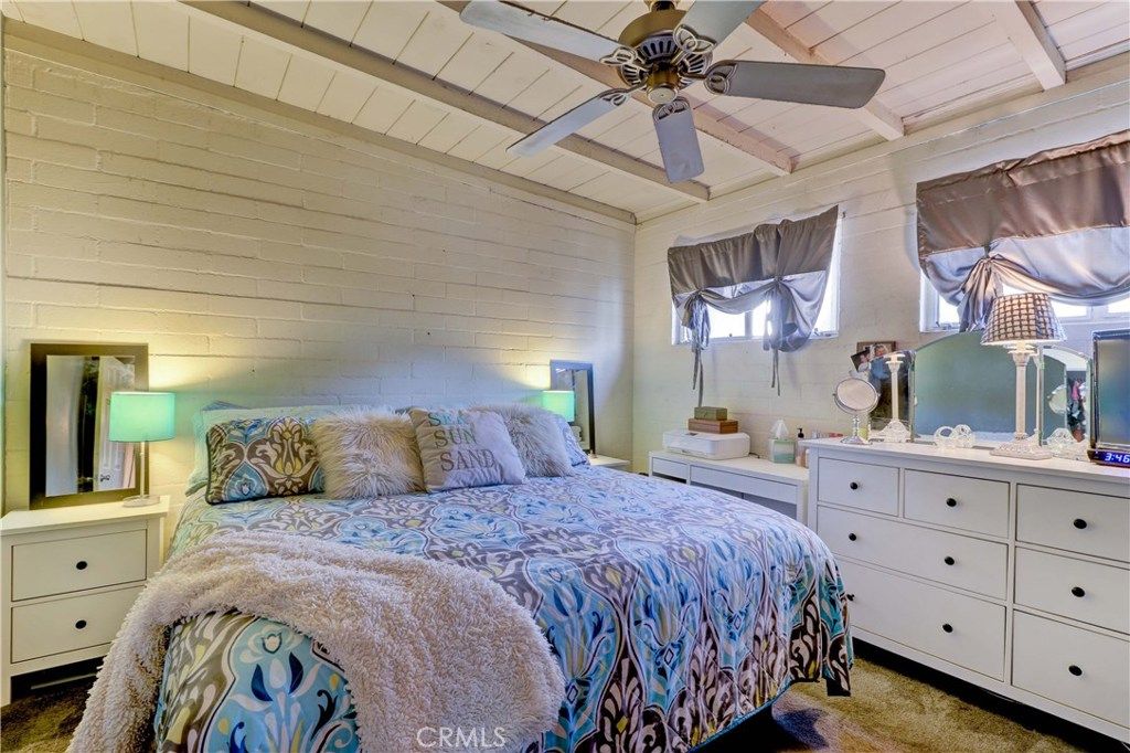 listing image 130726655589089496834
