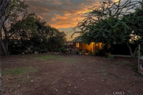 A home in El Monte