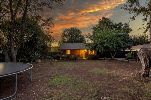 A home in El Monte