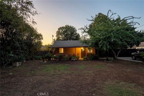 A home in El Monte