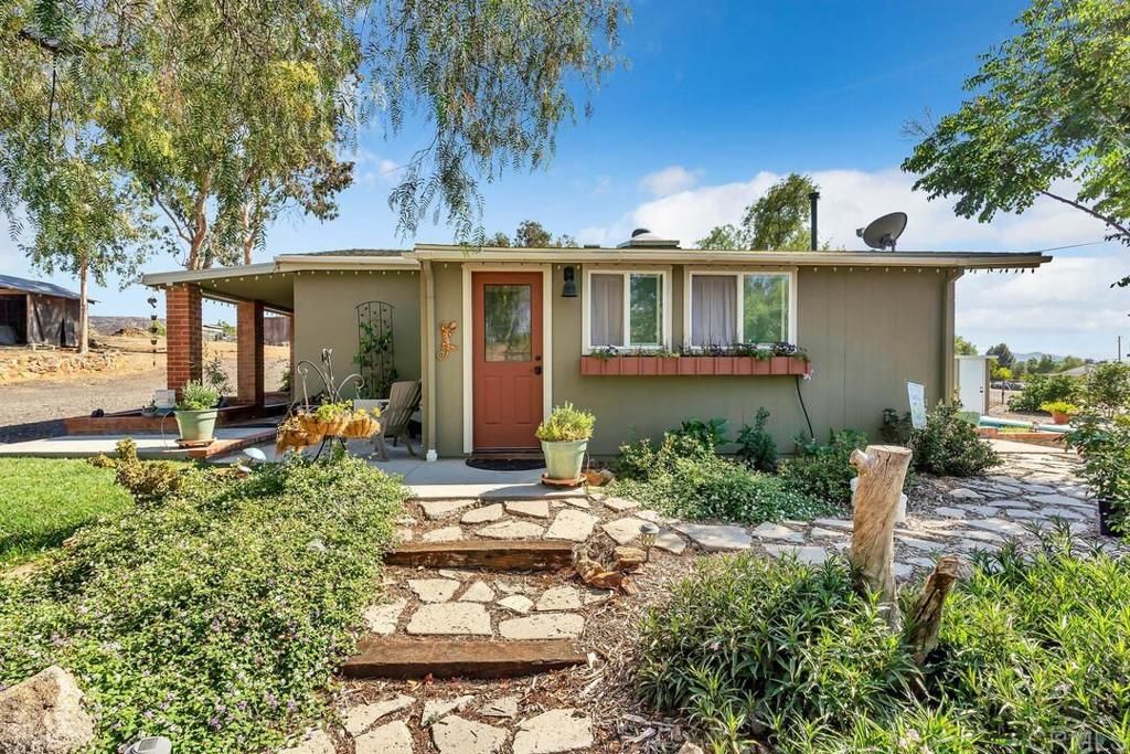 listing image 130726491782414063656