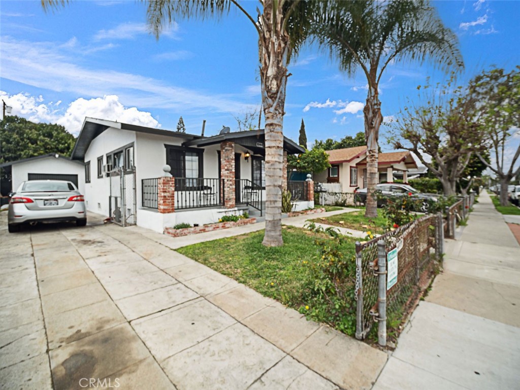 6144 Albany Street