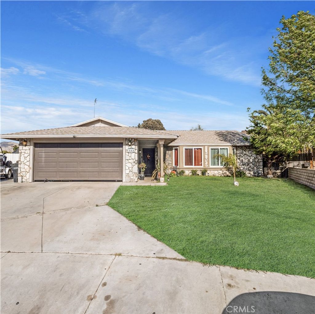 listing image 0