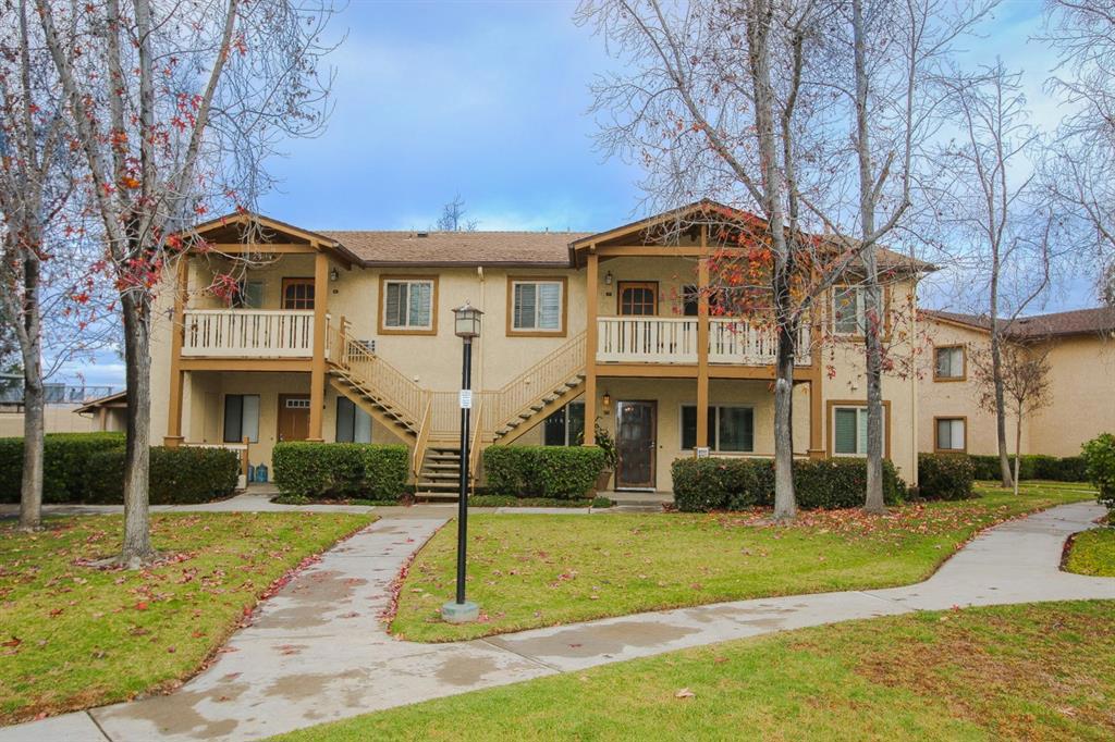 2 bed 2 full baths condo, single ground level, gated community. Granite Countertops. Neighborhoods: el cajon Complex Features: ,, Other Fees: 0 Topography: LL