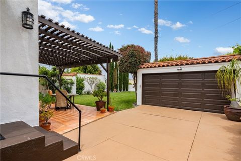 A home in Inglewood