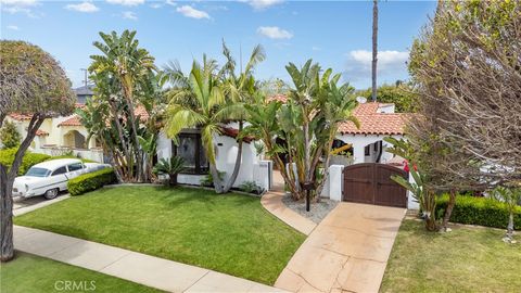 A home in Inglewood