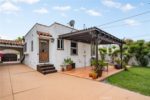 A home in Inglewood