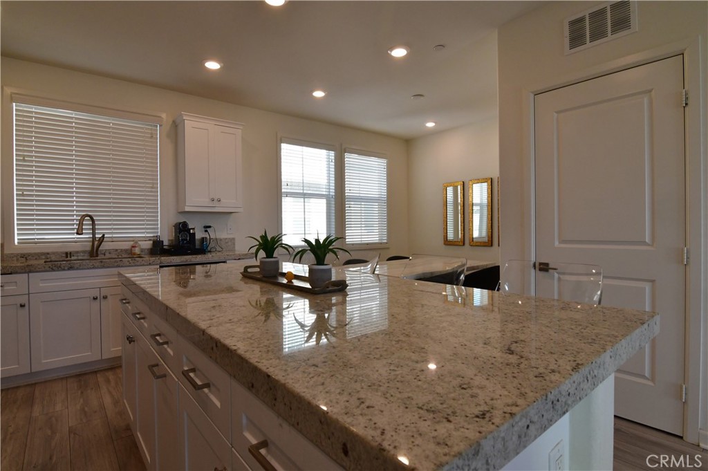 Yorba Vista (YRVS) - Residential Lease