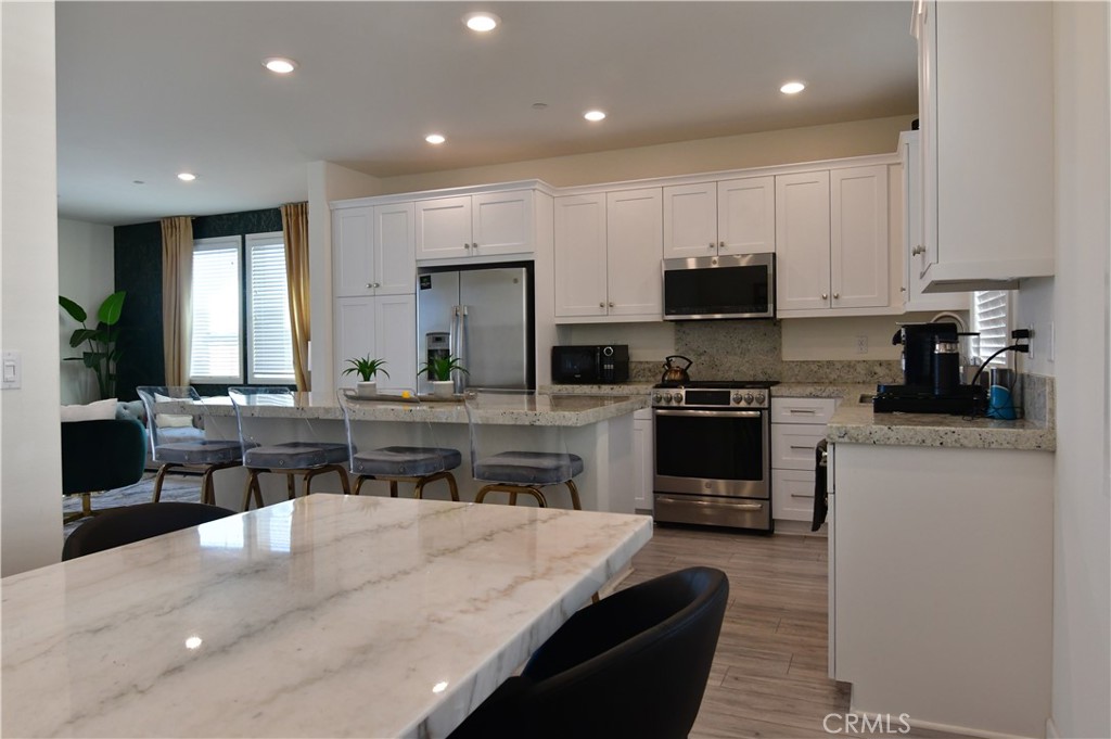 Yorba Vista (YRVS) - Residential Lease