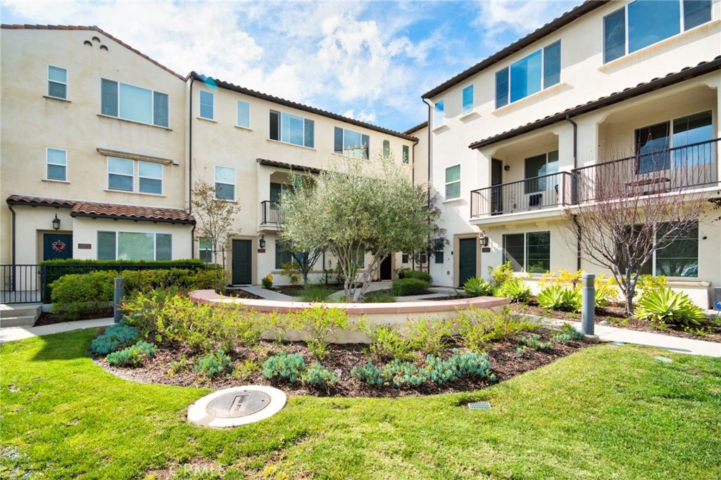 View Arcadia, CA 91006 townhome