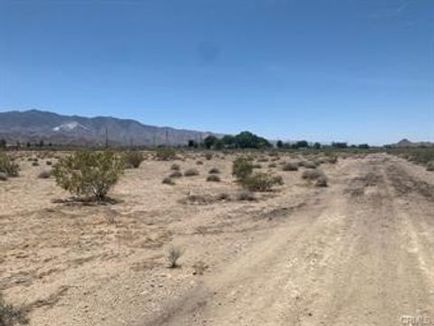Photo of 0 Desert View, Lucerne Valley, CA 92356 (MLS # SW25053701)