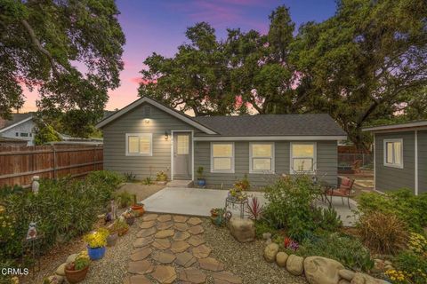 A home in Oak View